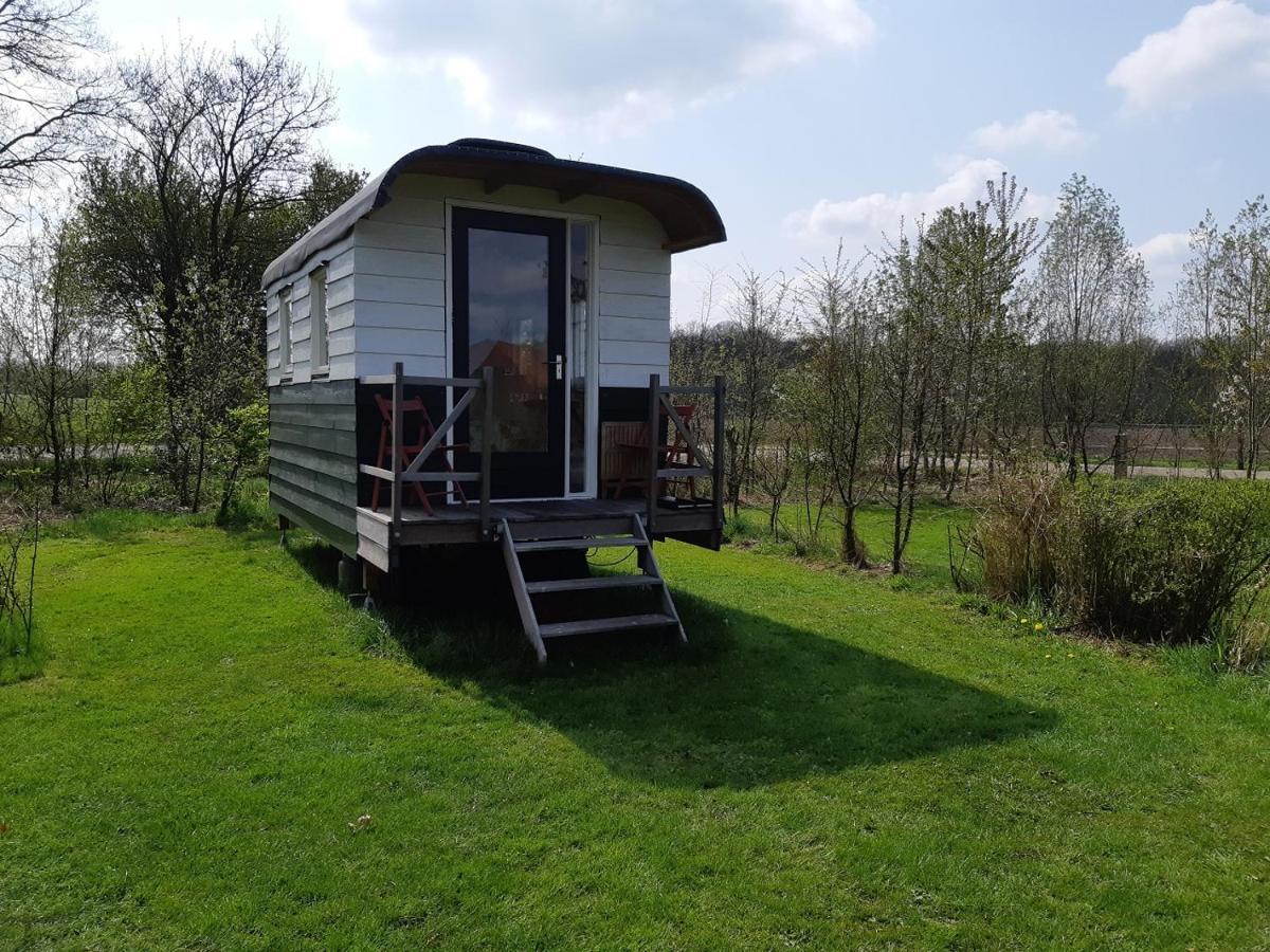 B&B Pipowagen "Het Wellnesst" Op Wellness Camping En B&B Stoltenborg Meddo Exterior foto