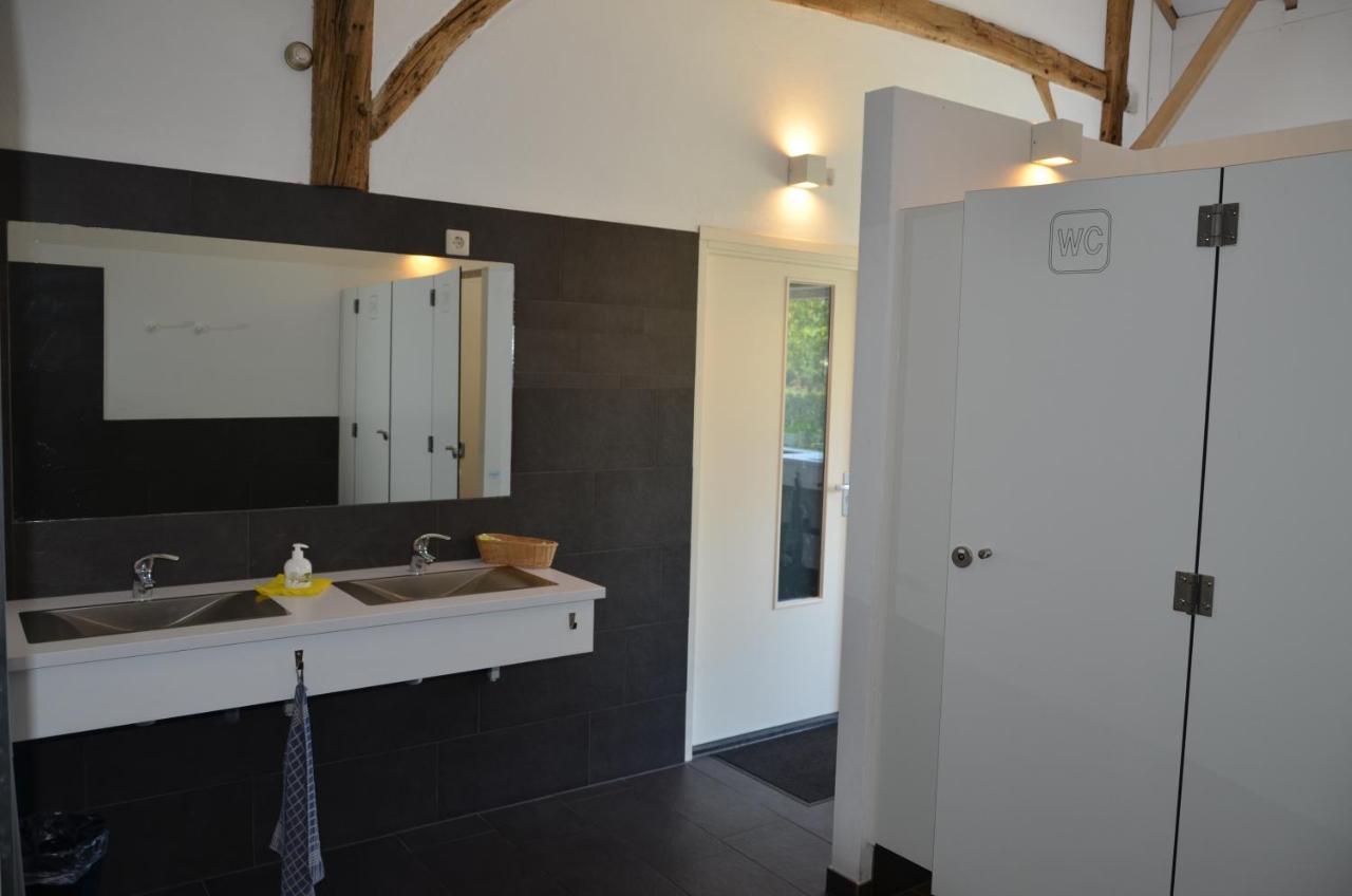 B&B Pipowagen "Het Wellnesst" Op Wellness Camping En B&B Stoltenborg Meddo Exterior foto